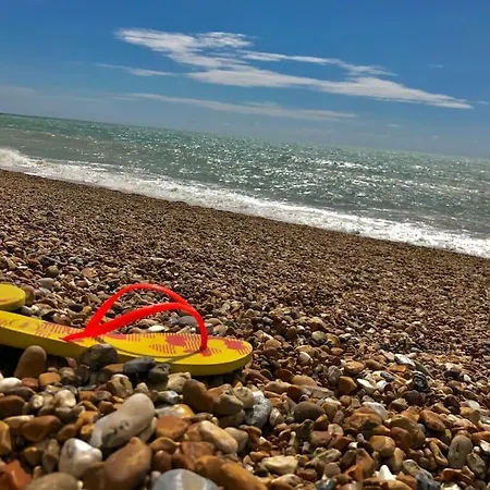 Spacious Two Bedroom, Two Bathroom Beach Nest With Garden St Leonards-on-Sea Exterior photo
